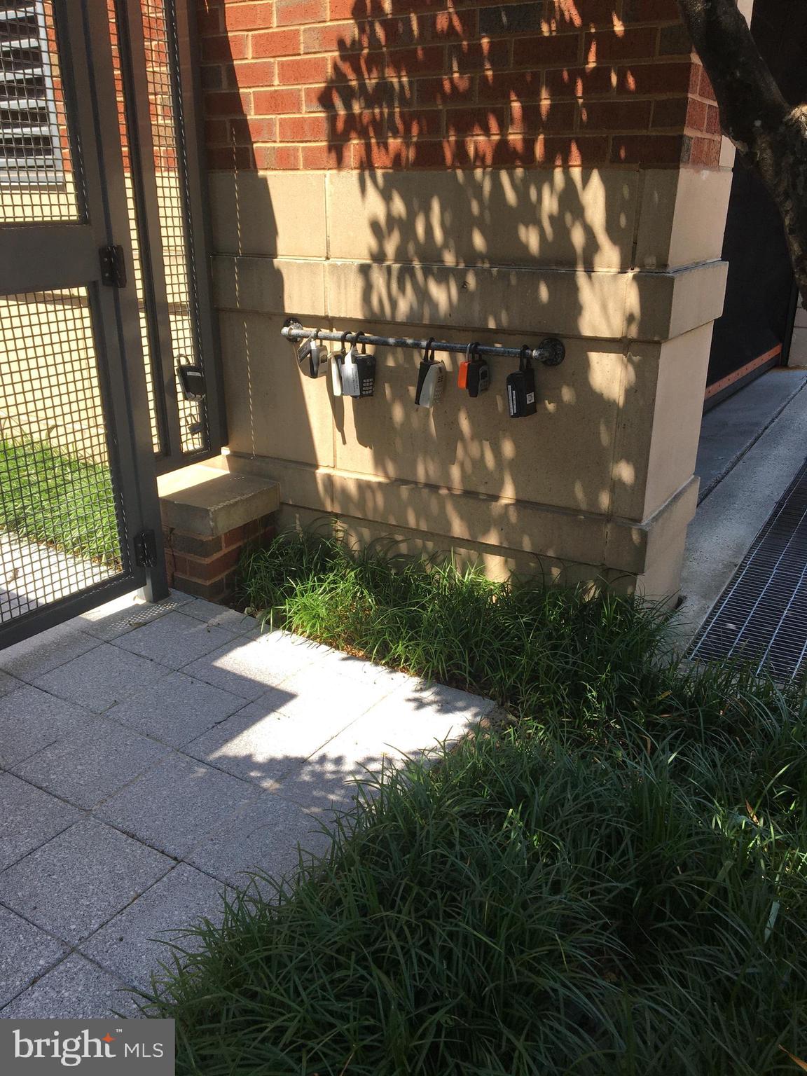 CONDOS AT CARLYLE SQUARE - Residential Lease