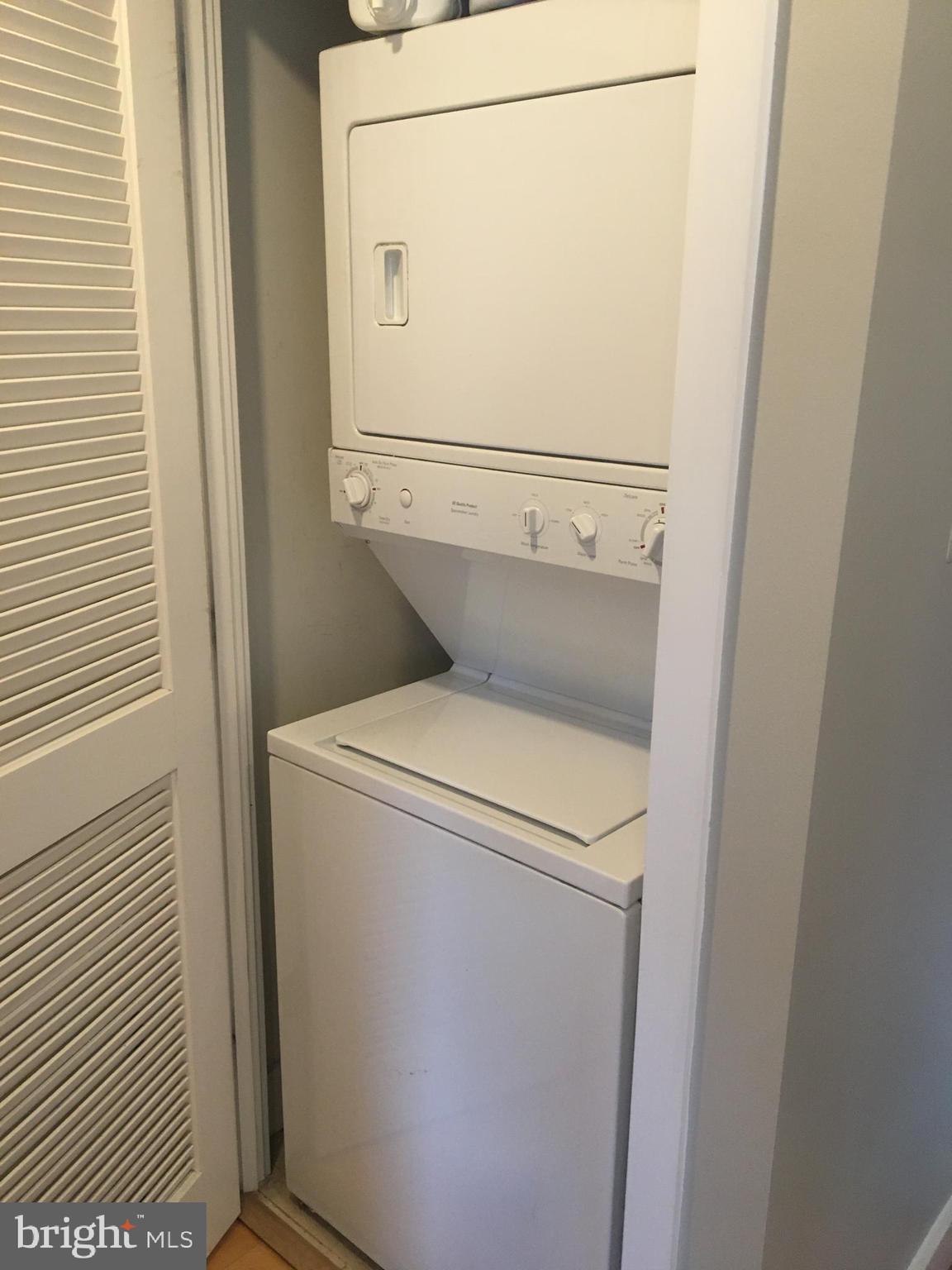 CONDOS AT CARLYLE SQUARE - Residential Lease