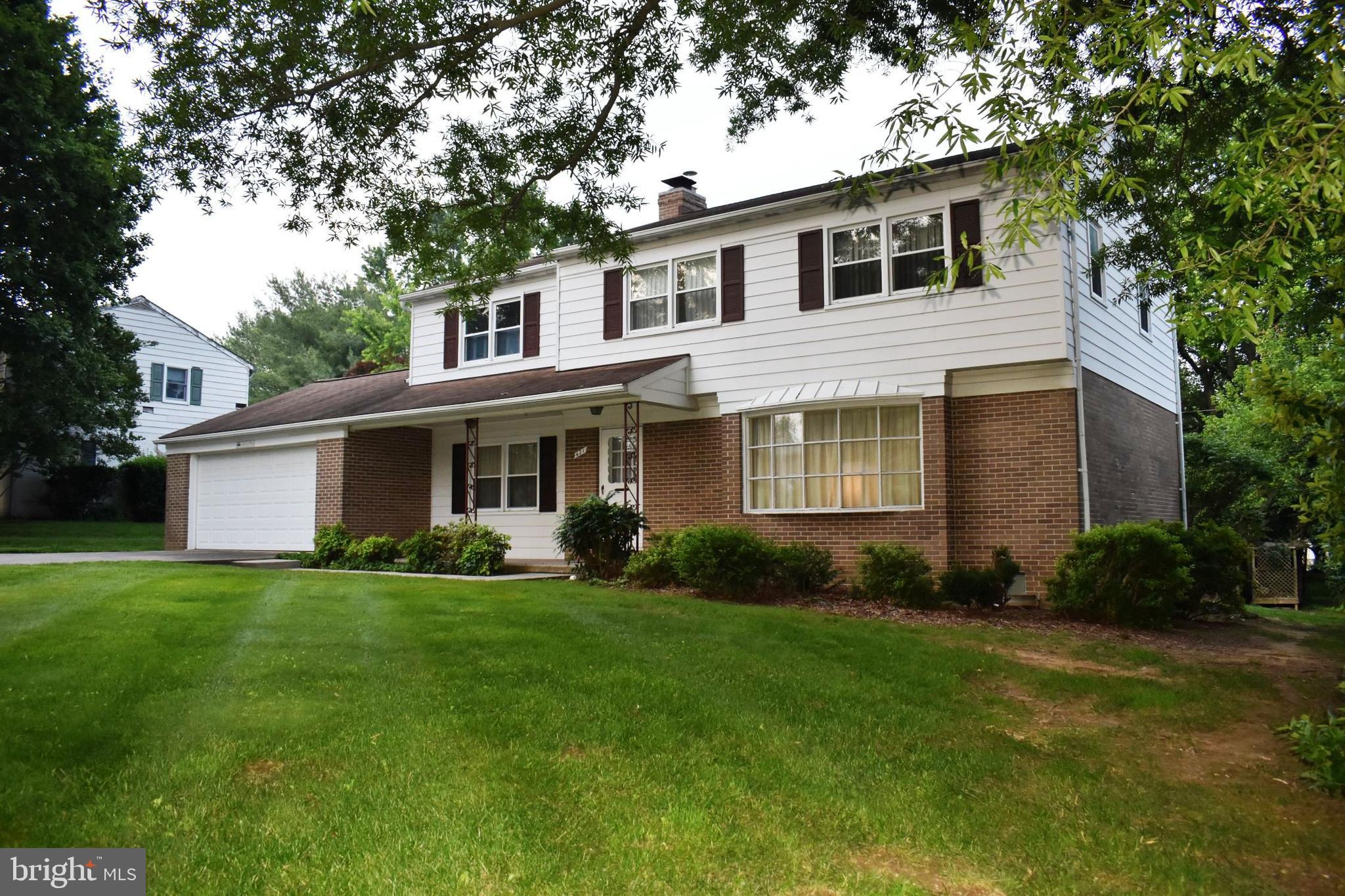 621 S SHAMROCK ROAD
