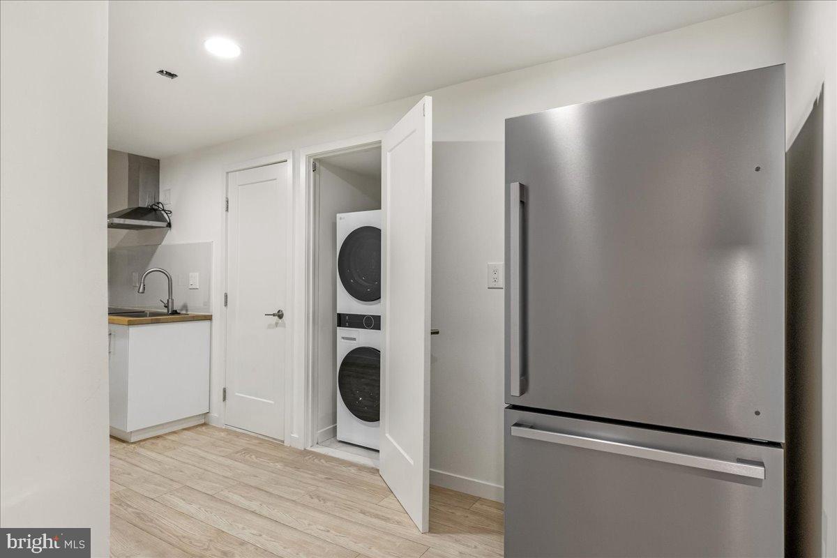 3907 SPRING GARDEN STREET 1