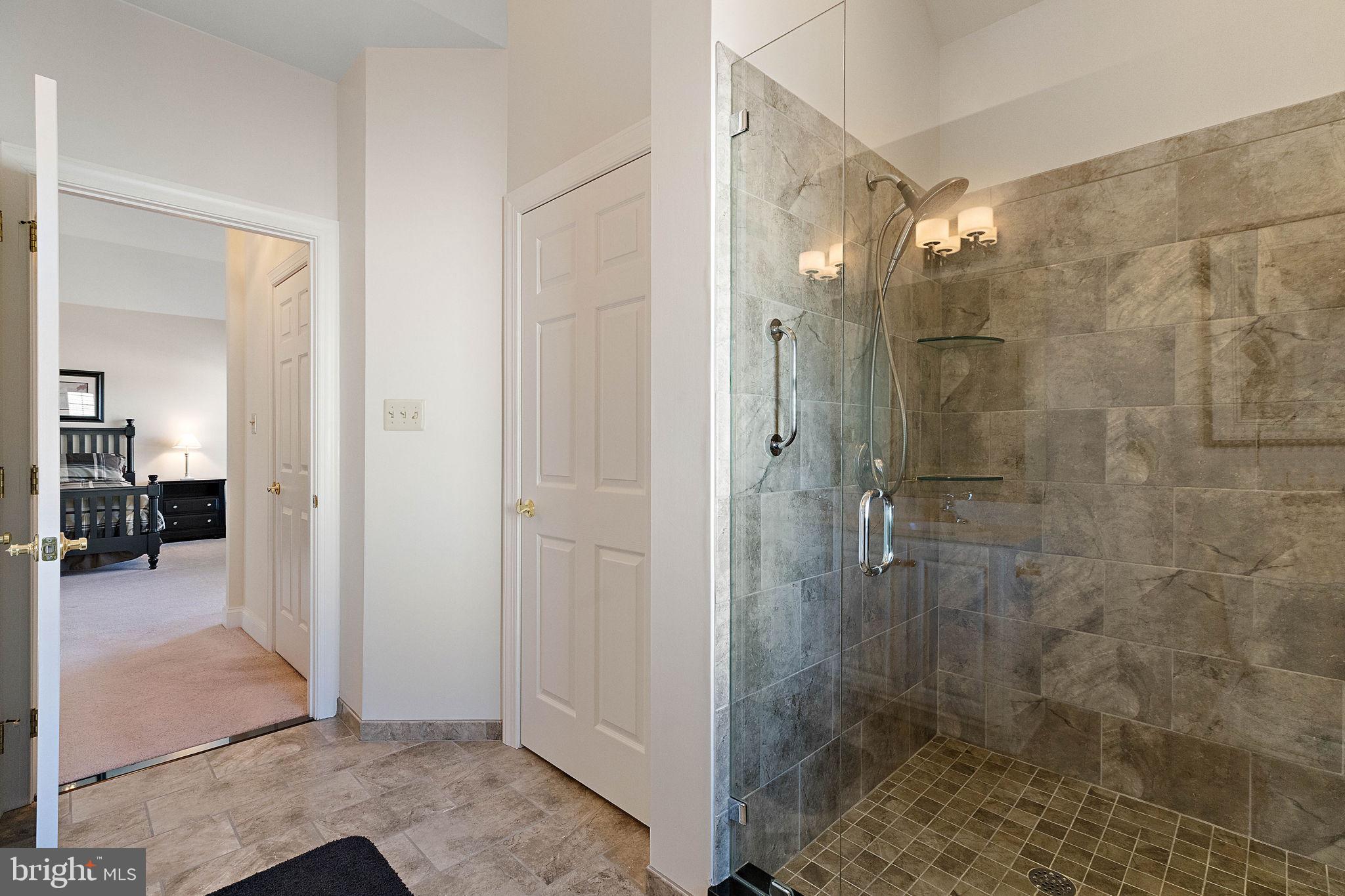 VICTORIA GARDENS - Residential