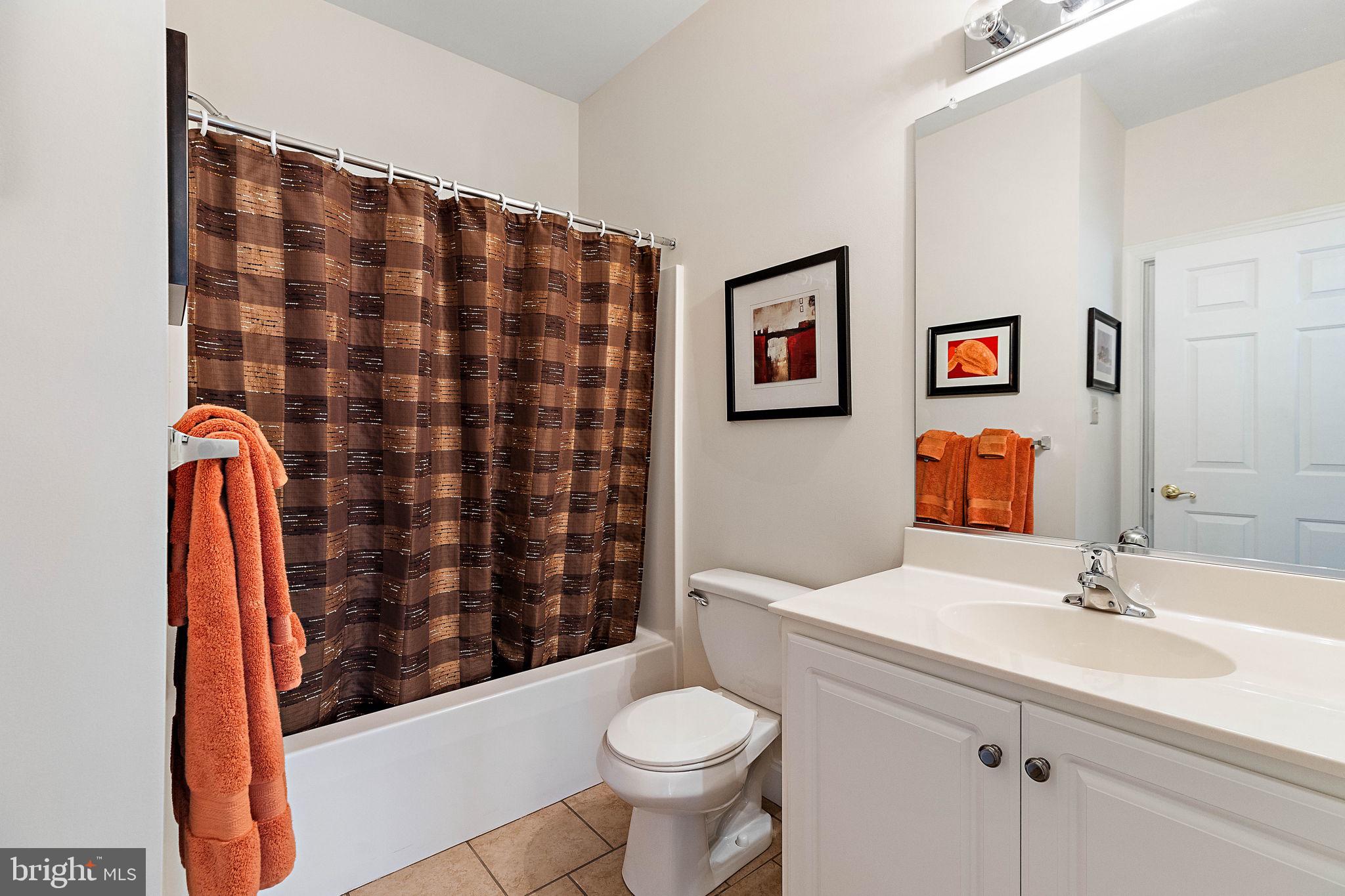 VICTORIA GARDENS - Residential