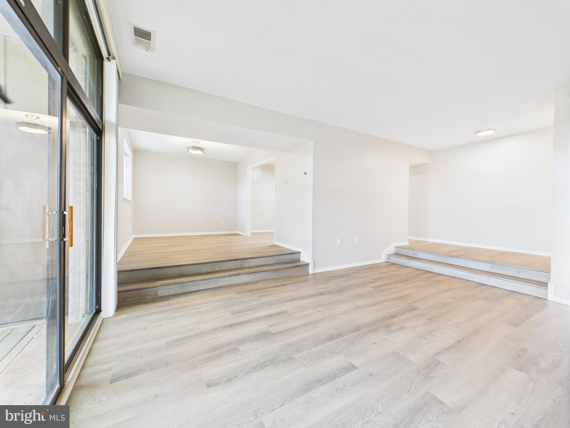1643 PARKCREST CIRCLE 7C/101