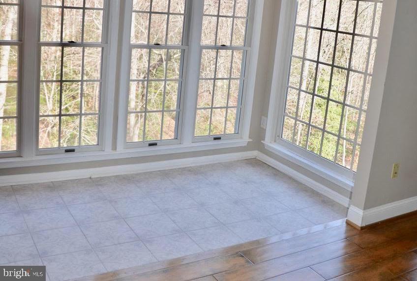 RIVA TRACE/SUMMER PLACE - Residential Lease