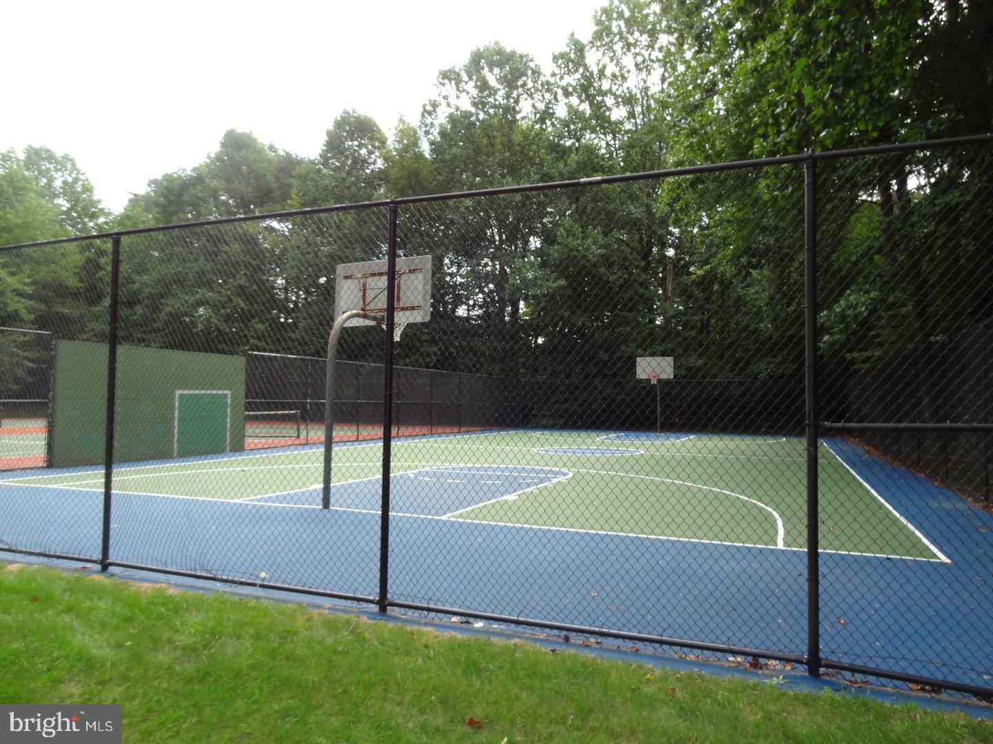 RIVA TRACE/SUMMER PLACE - Residential Lease