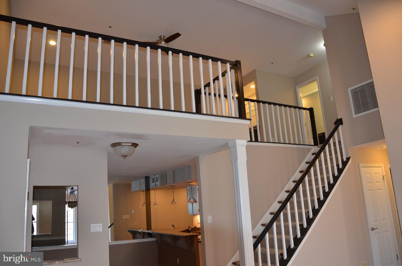 RIVA TRACE/SUMMER PLACE - Residential Lease