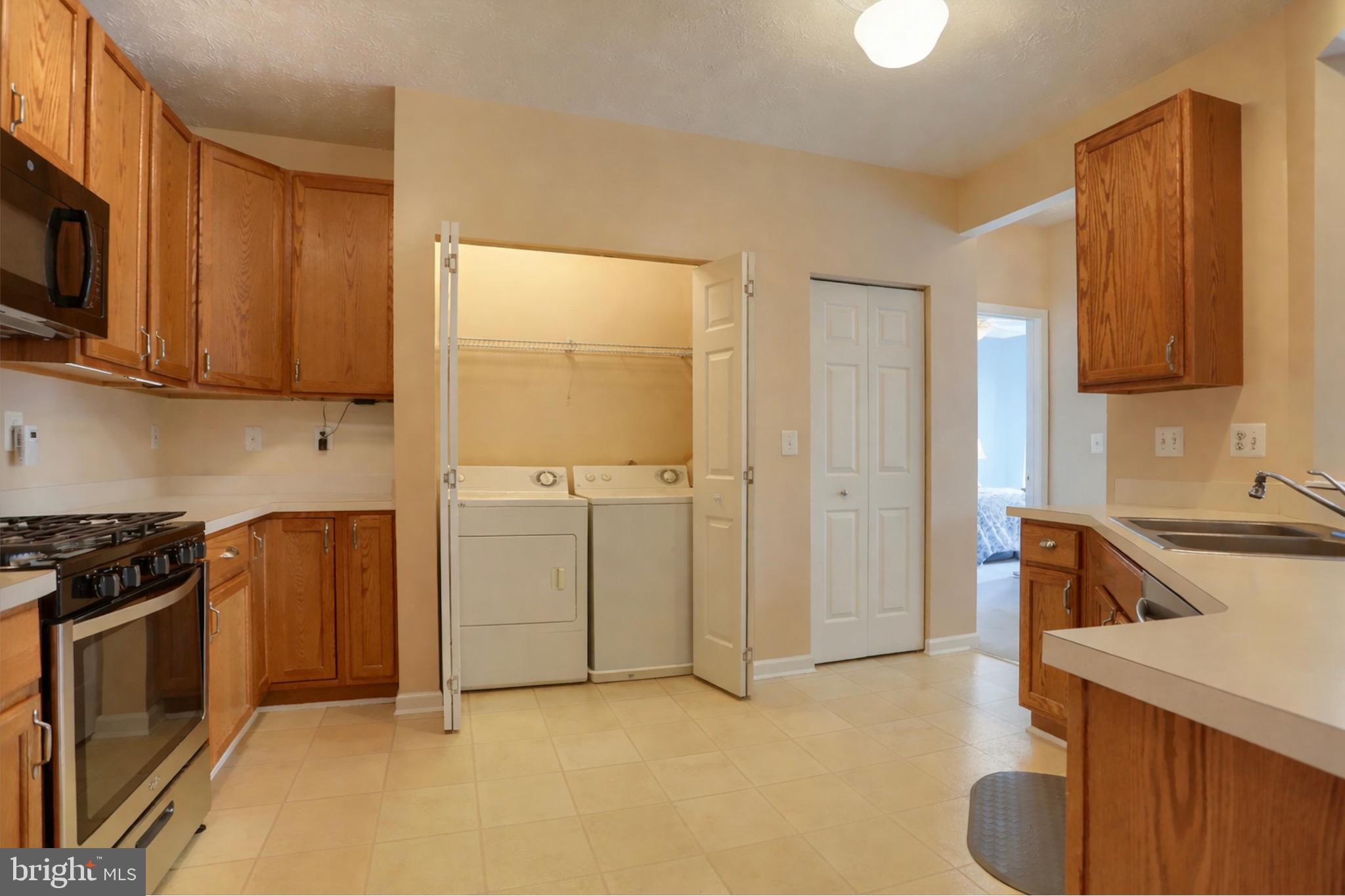 PERRY HALL FARMS - Residential