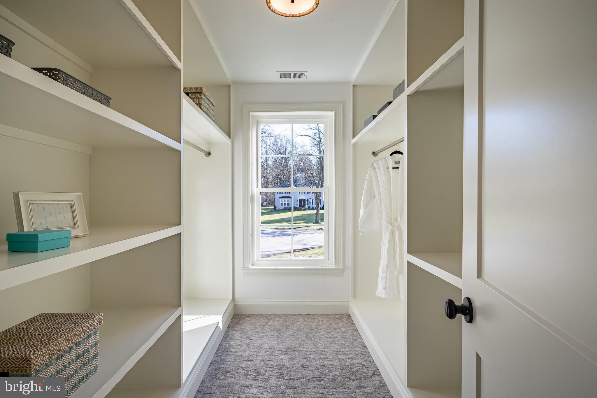 MILL CREEK ESTS - Residential