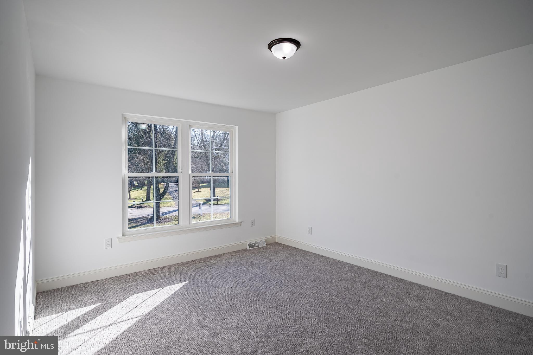 MILL CREEK ESTS - Residential