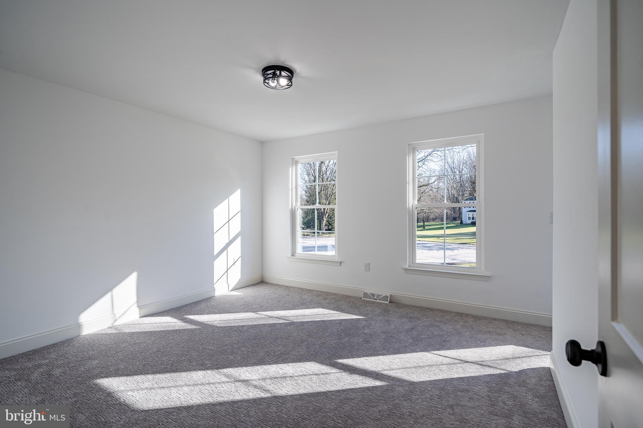 MILL CREEK ESTS - Residential