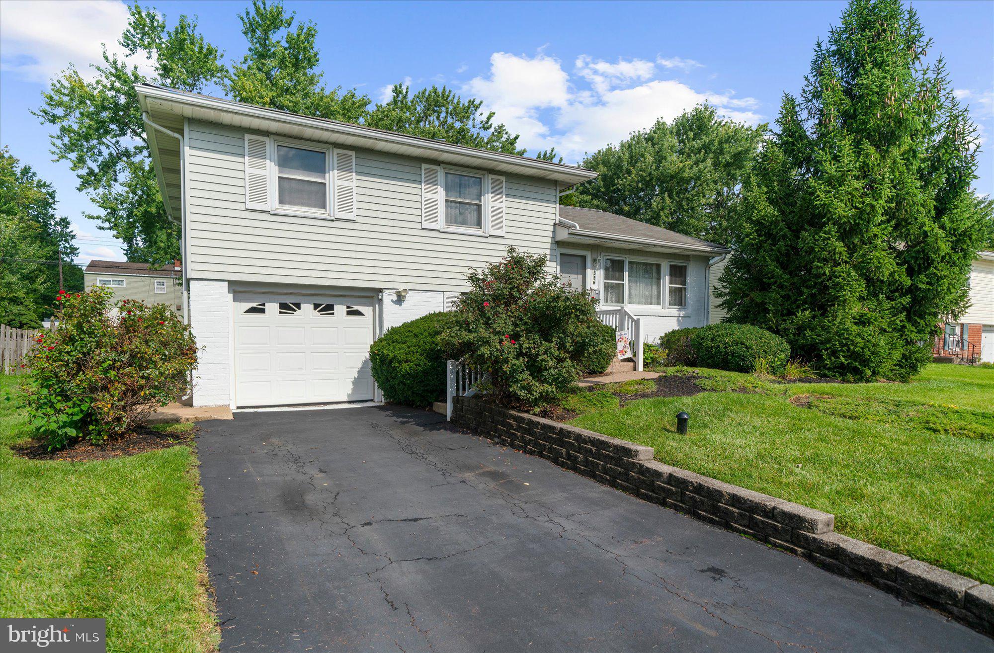 536 POPLAR STREET