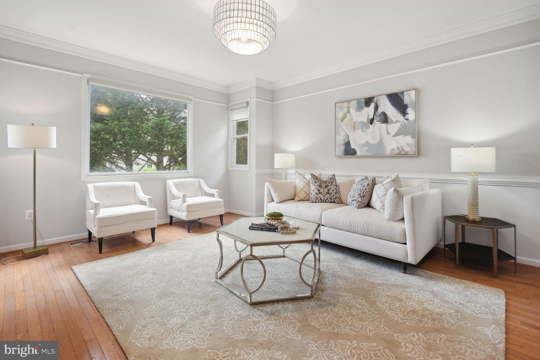 KENSINGTON - Residential