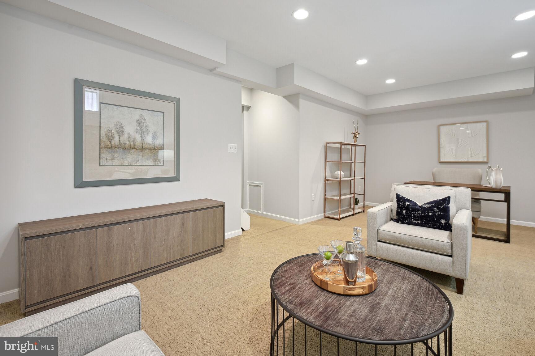 KENSINGTON - Residential