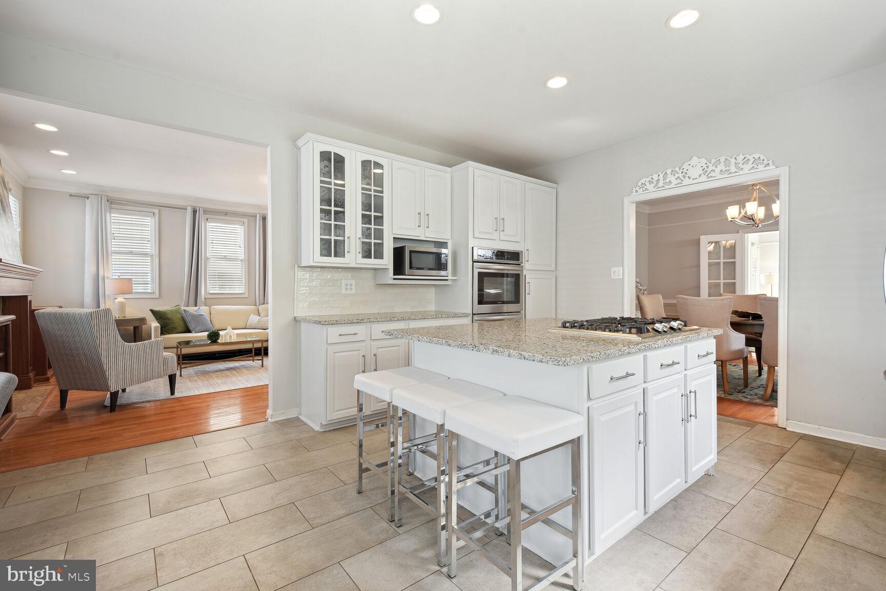 KENSINGTON - Residential