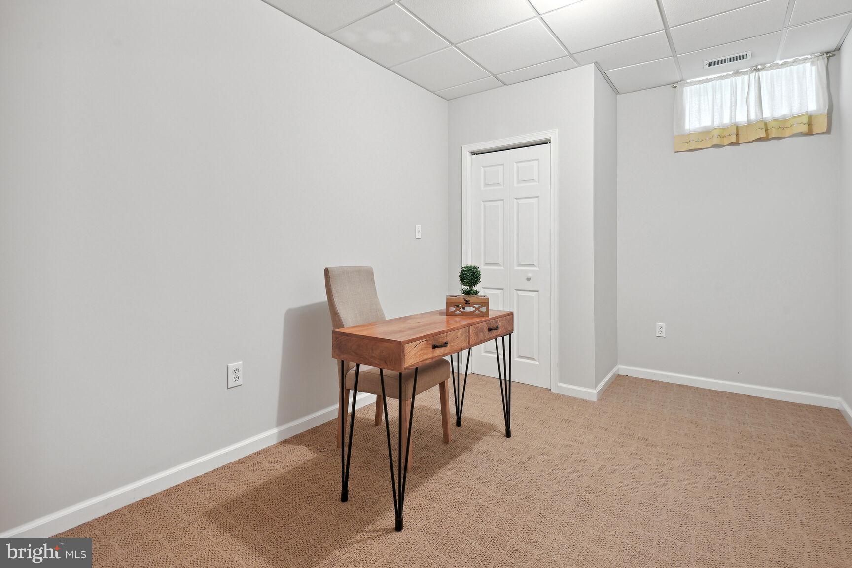 KENSINGTON - Residential