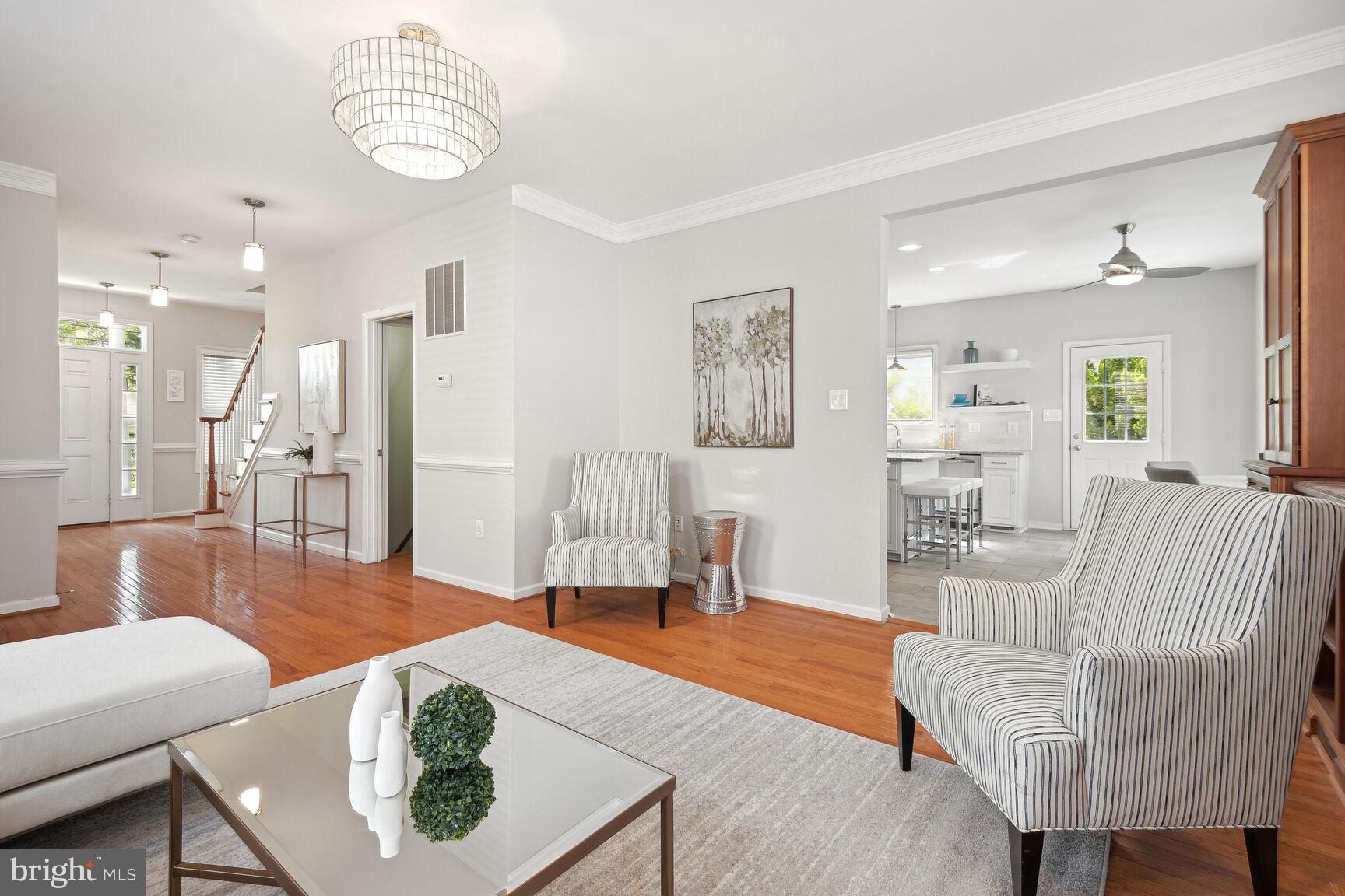 KENSINGTON - Residential