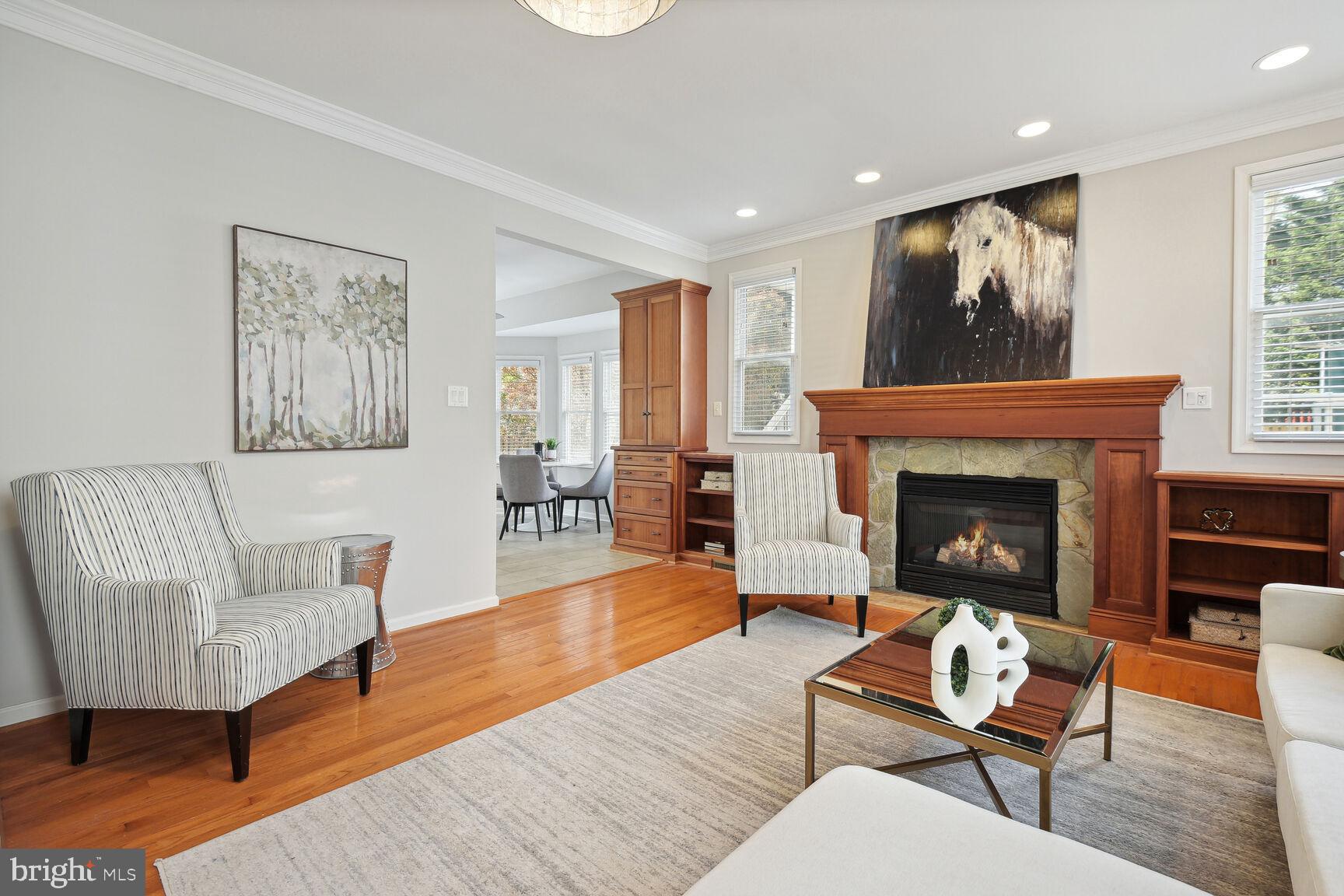 KENSINGTON - Residential