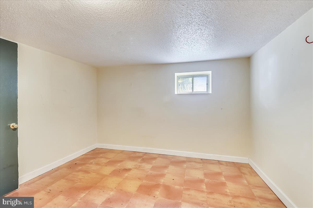 FAIRLINGTON - Residential Lease