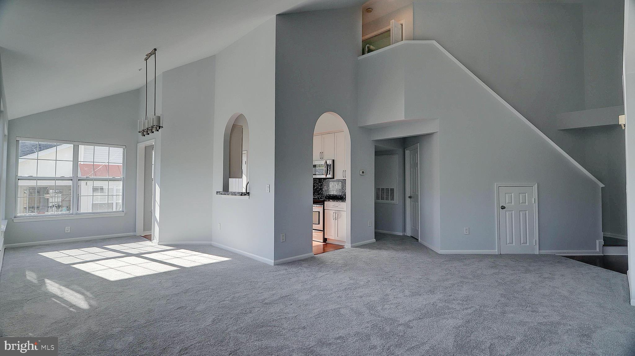 FOUNDERS WALK - Residential