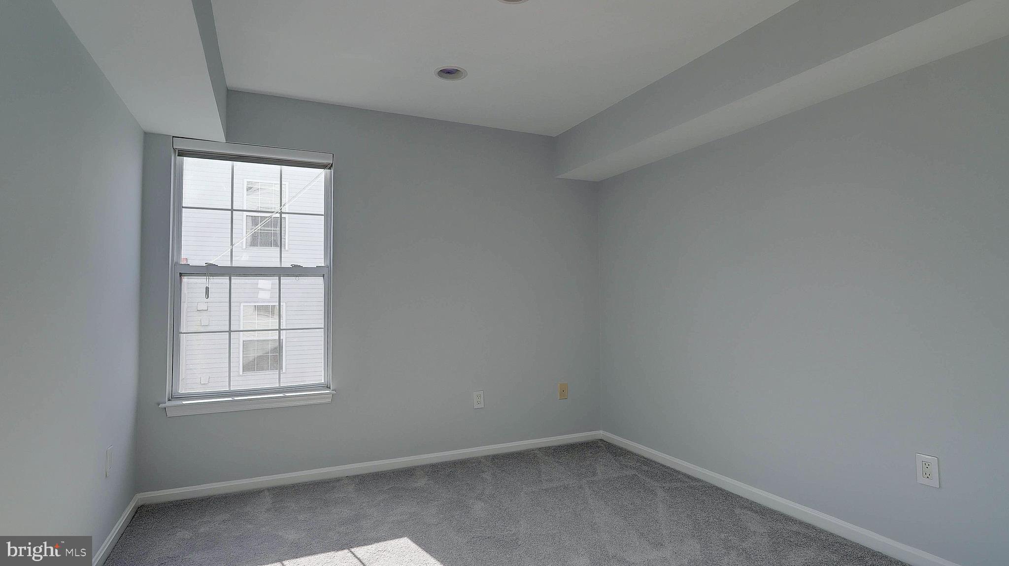 FOUNDERS WALK - Residential