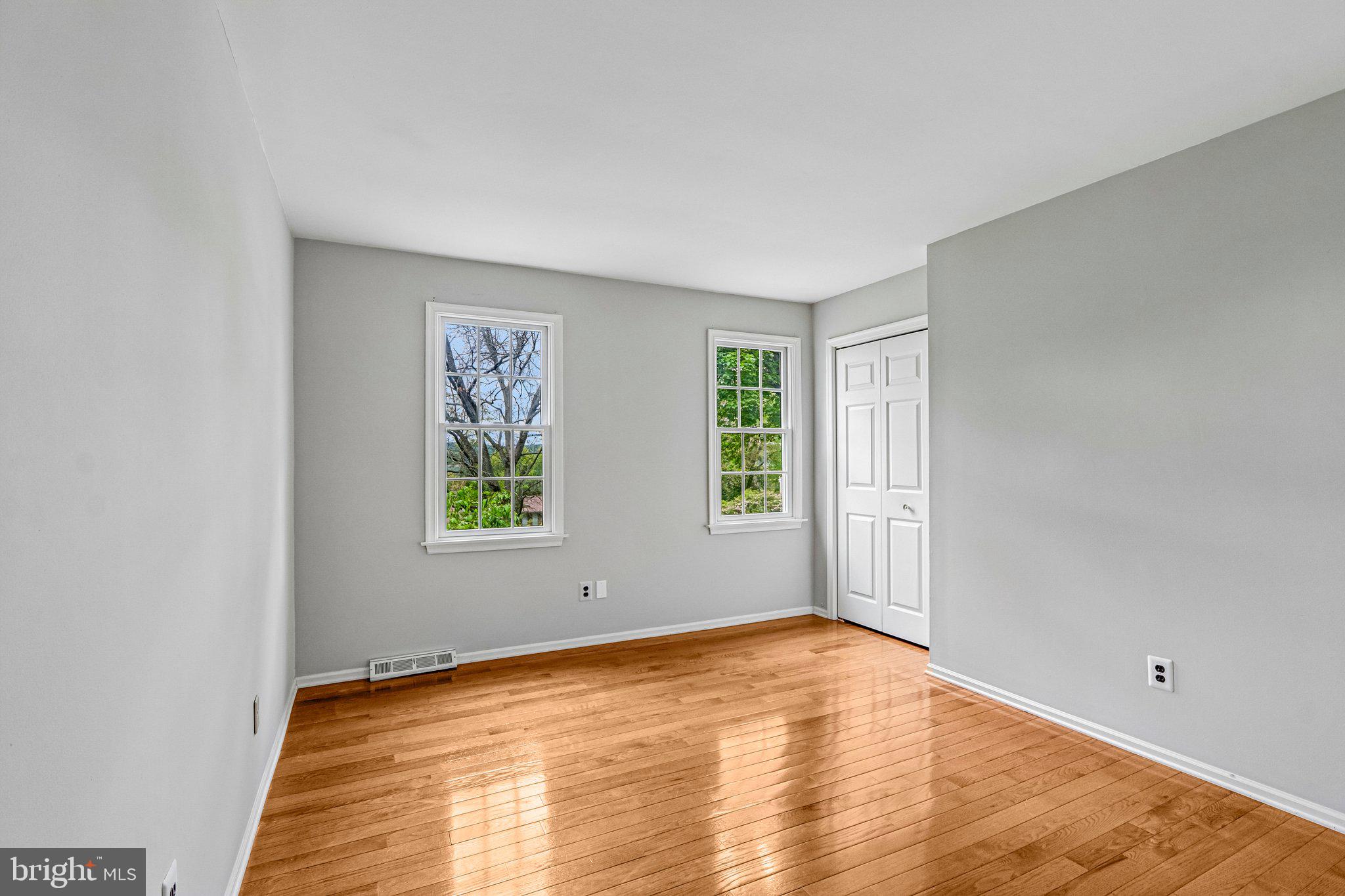 LEXTON WOODS - Residential