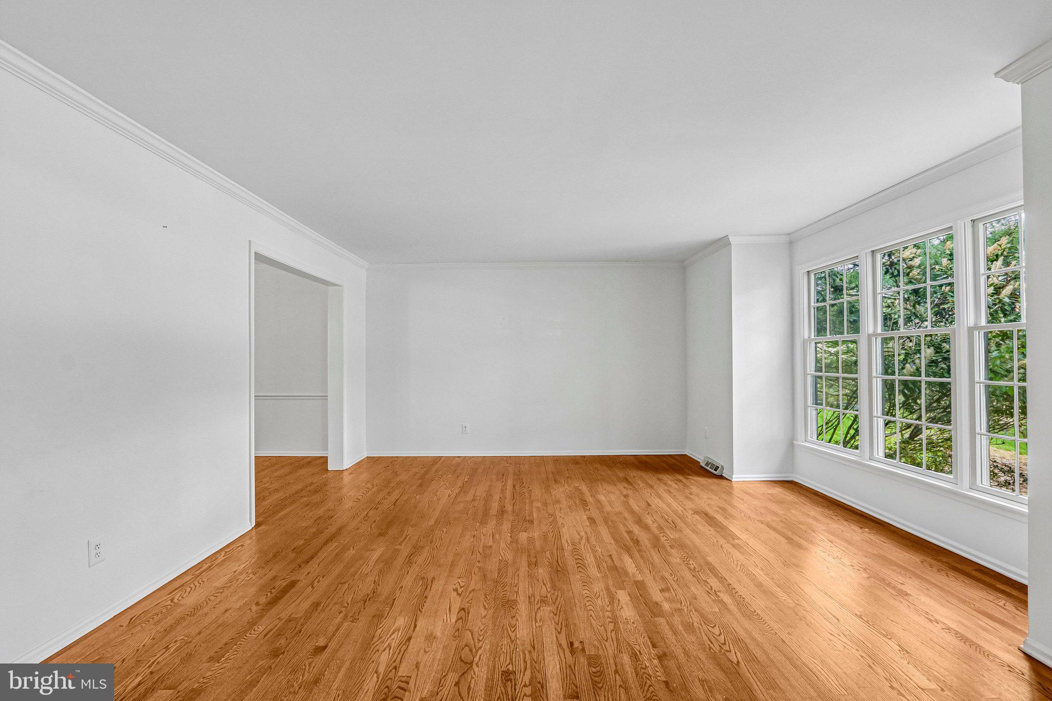 LEXTON WOODS - Residential