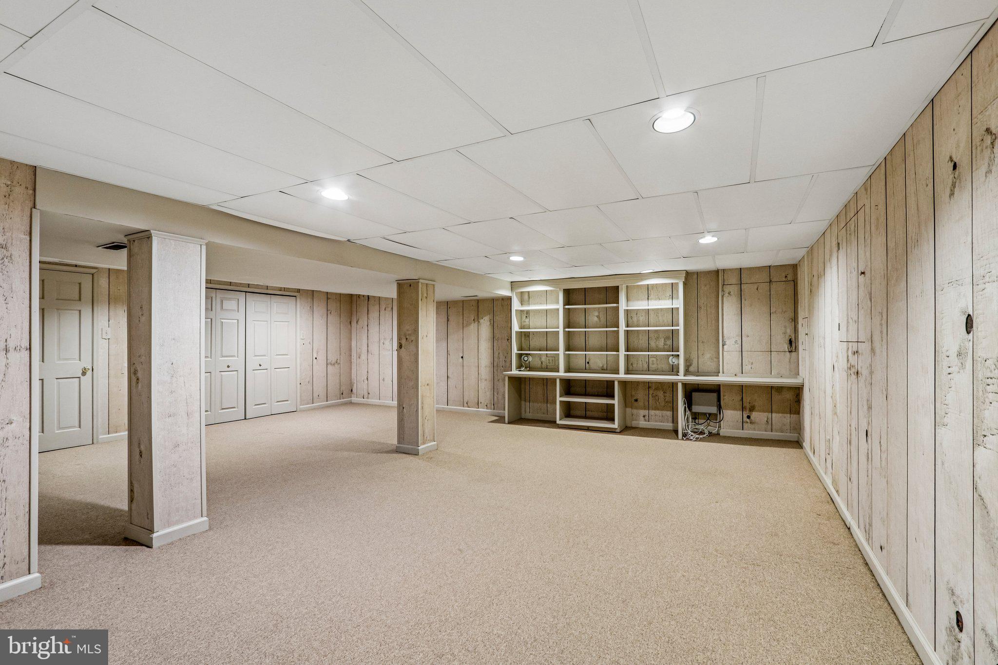 LEXTON WOODS - Residential