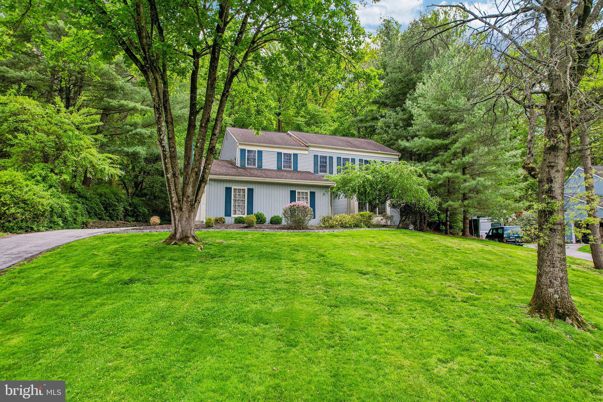 LEXTON WOODS - Residential