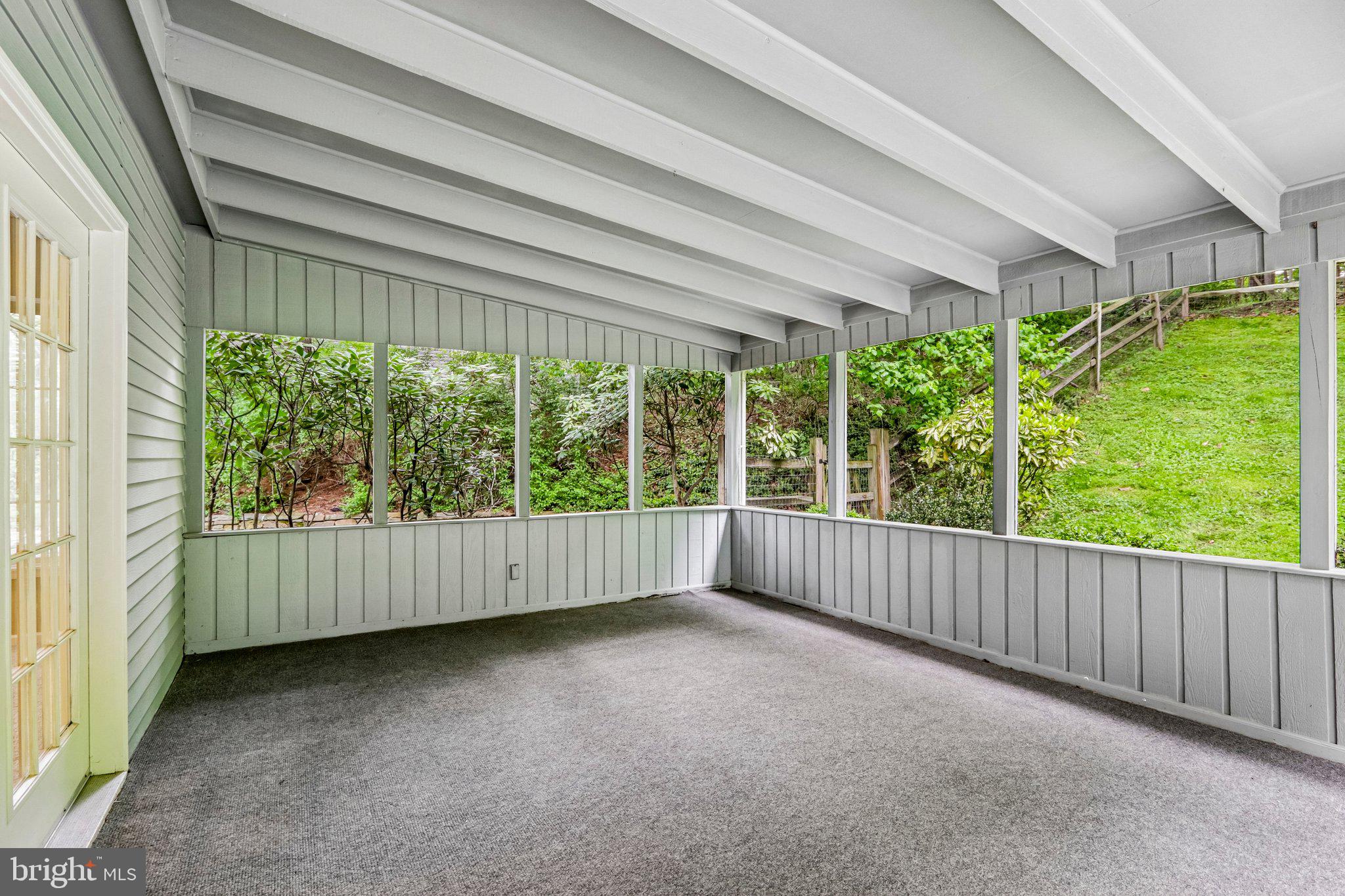LEXTON WOODS - Residential