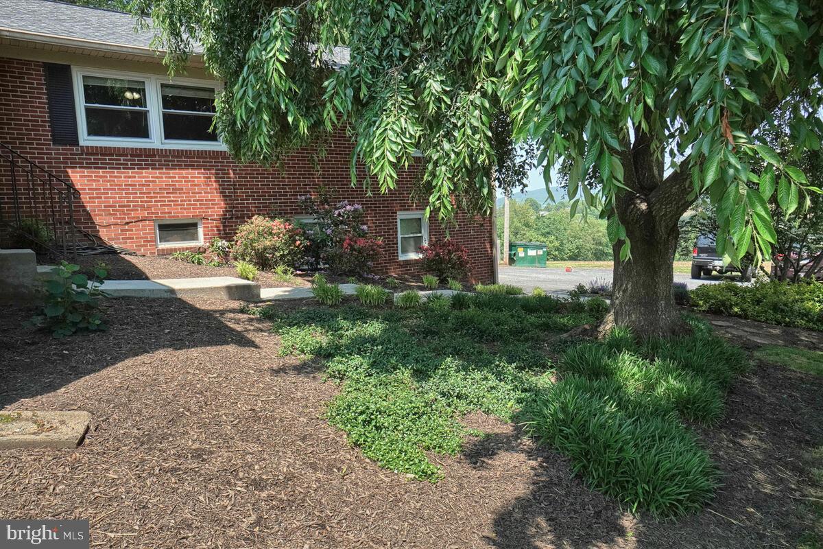 MIDDLETOWN - Residential