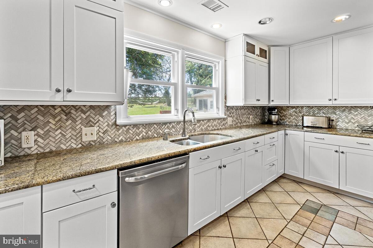 MIDDLETOWN - Residential