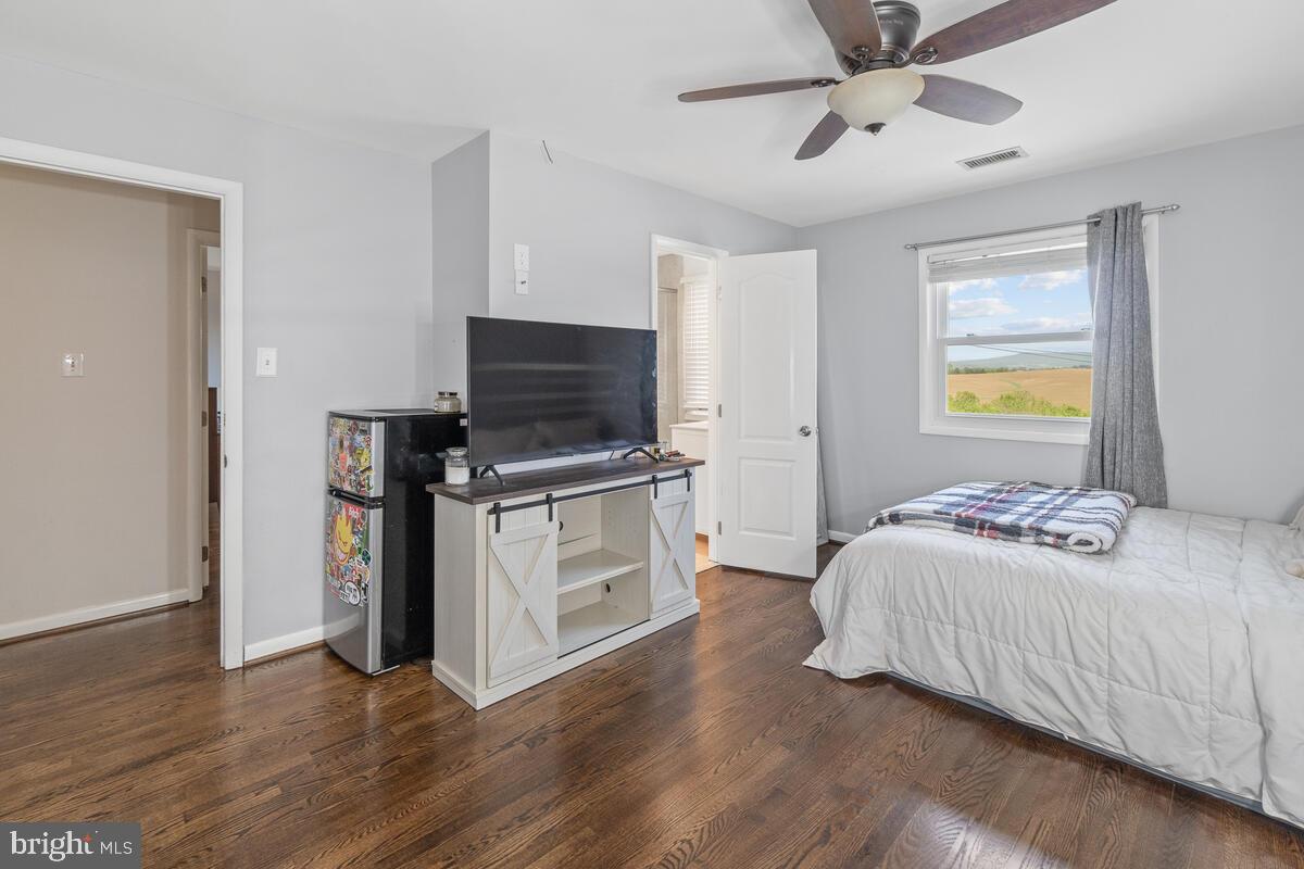 MIDDLETOWN - Residential