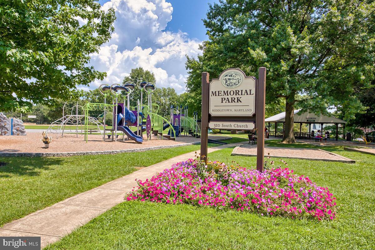 MIDDLETOWN - Residential