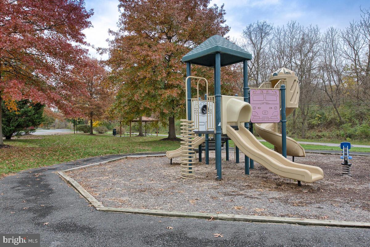 MIDDLETOWN - Residential