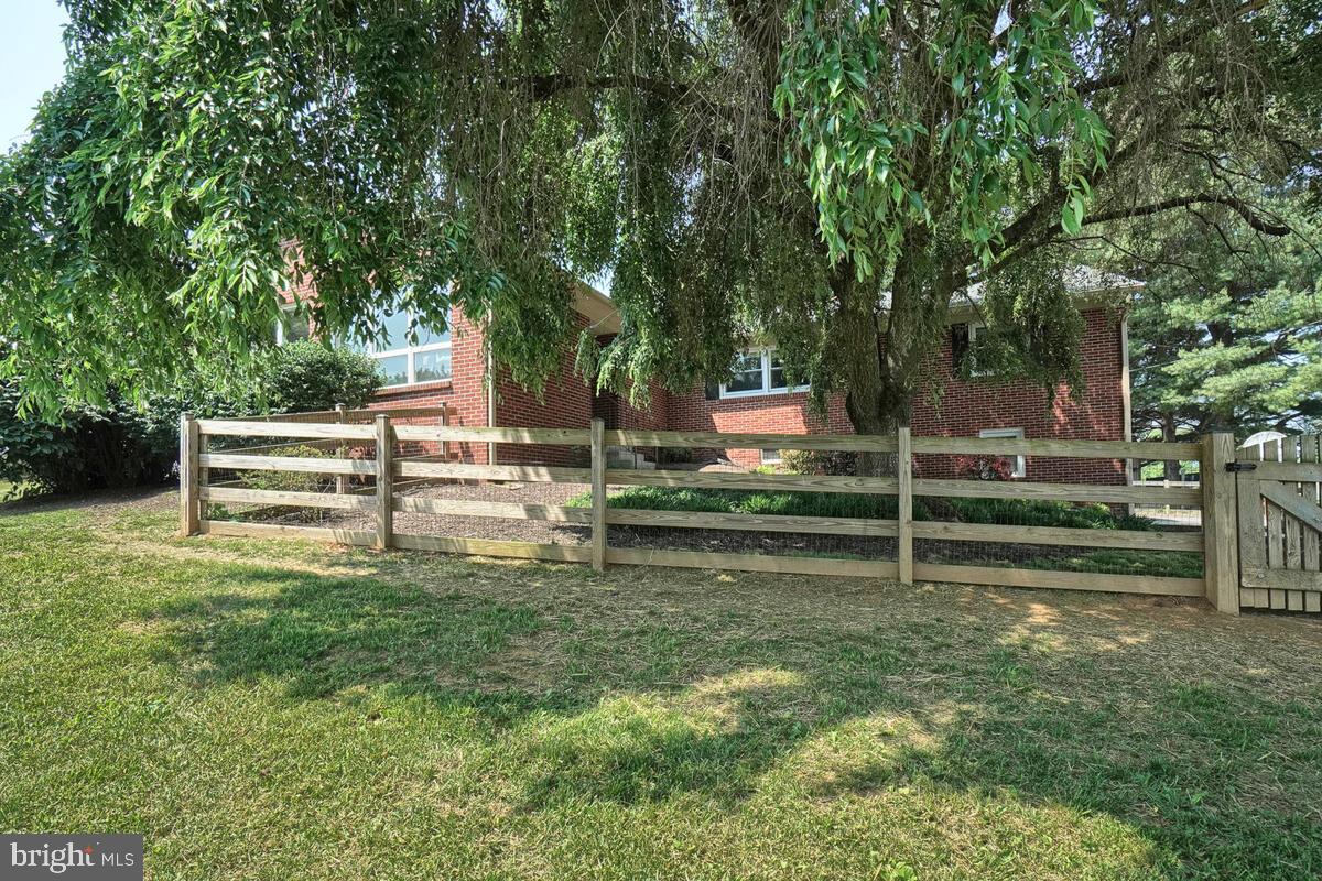 MIDDLETOWN - Residential