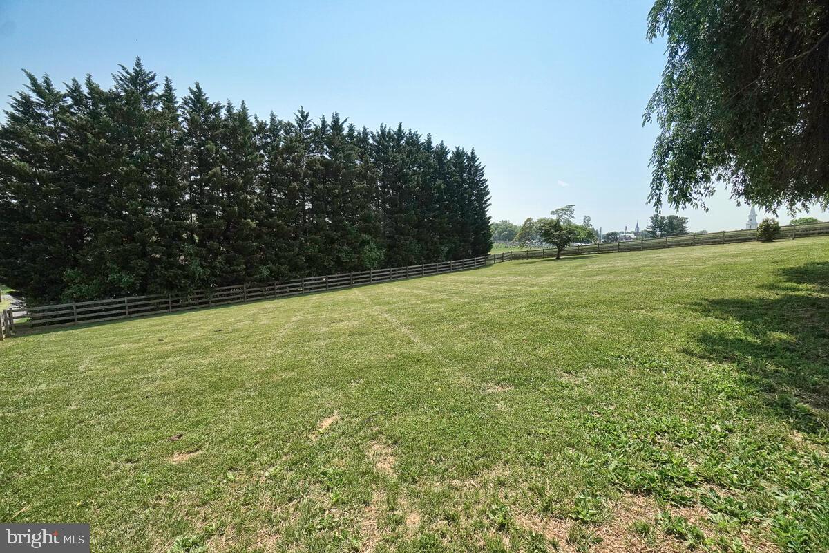 MIDDLETOWN - Residential