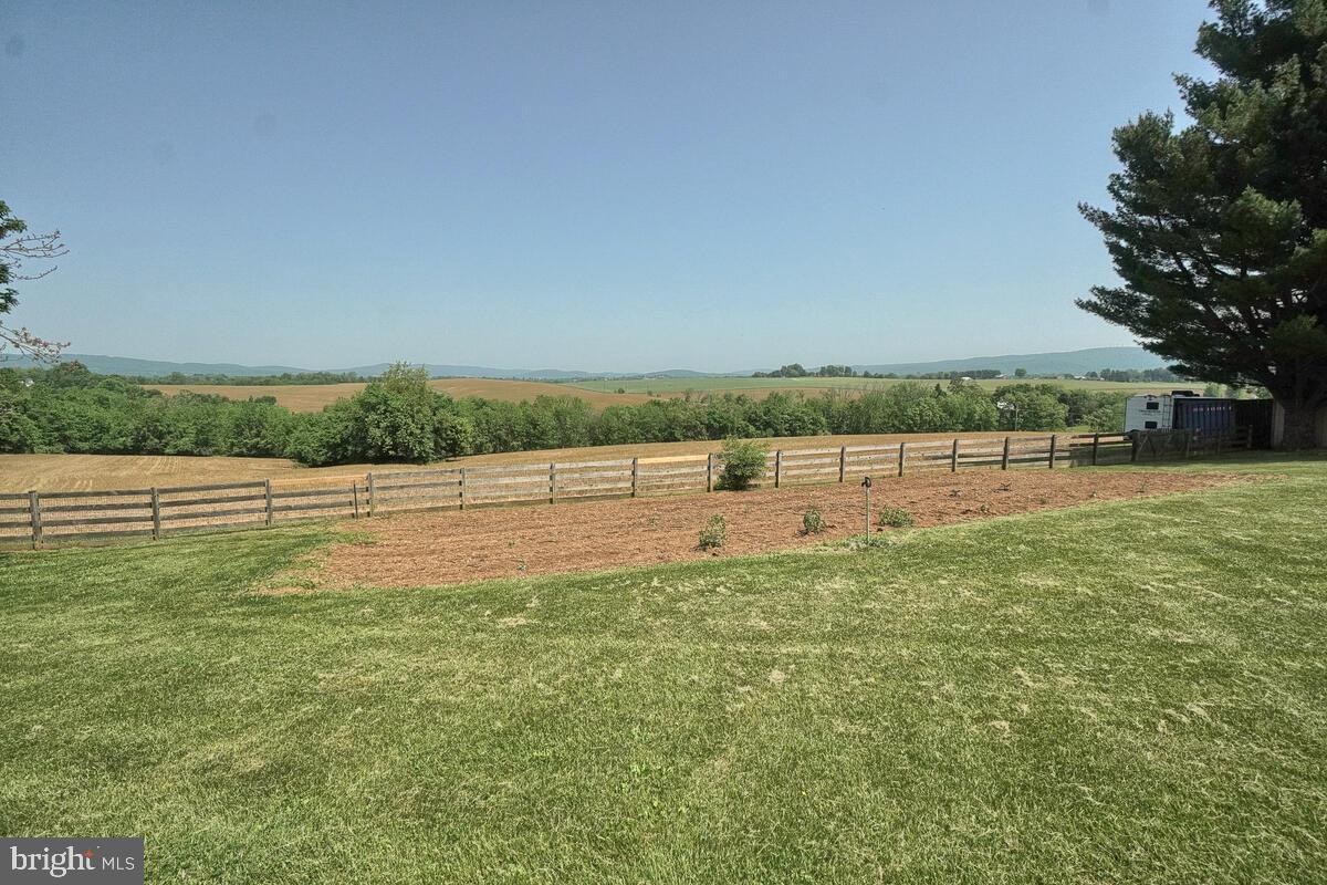 MIDDLETOWN - Residential