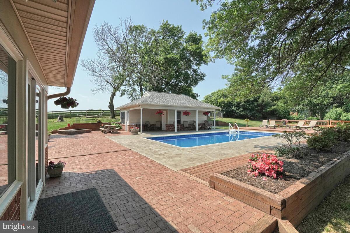 MIDDLETOWN - Residential