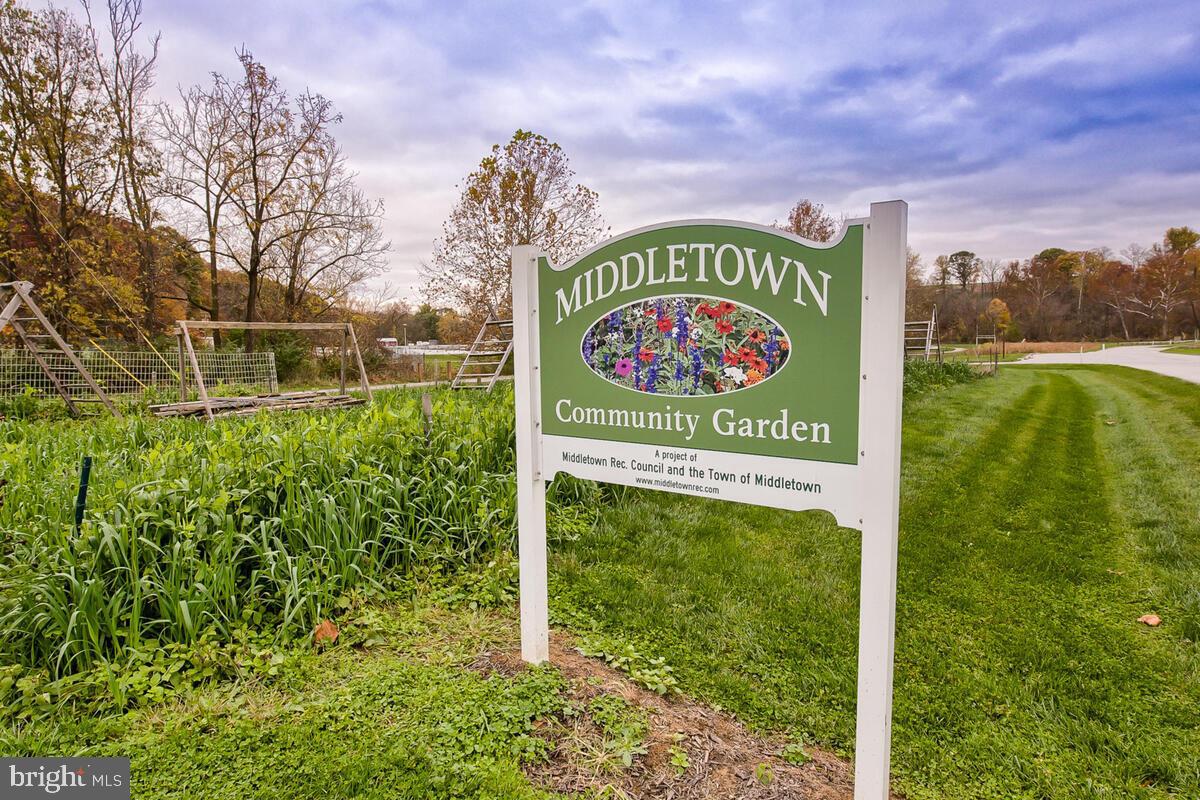 MIDDLETOWN - Residential