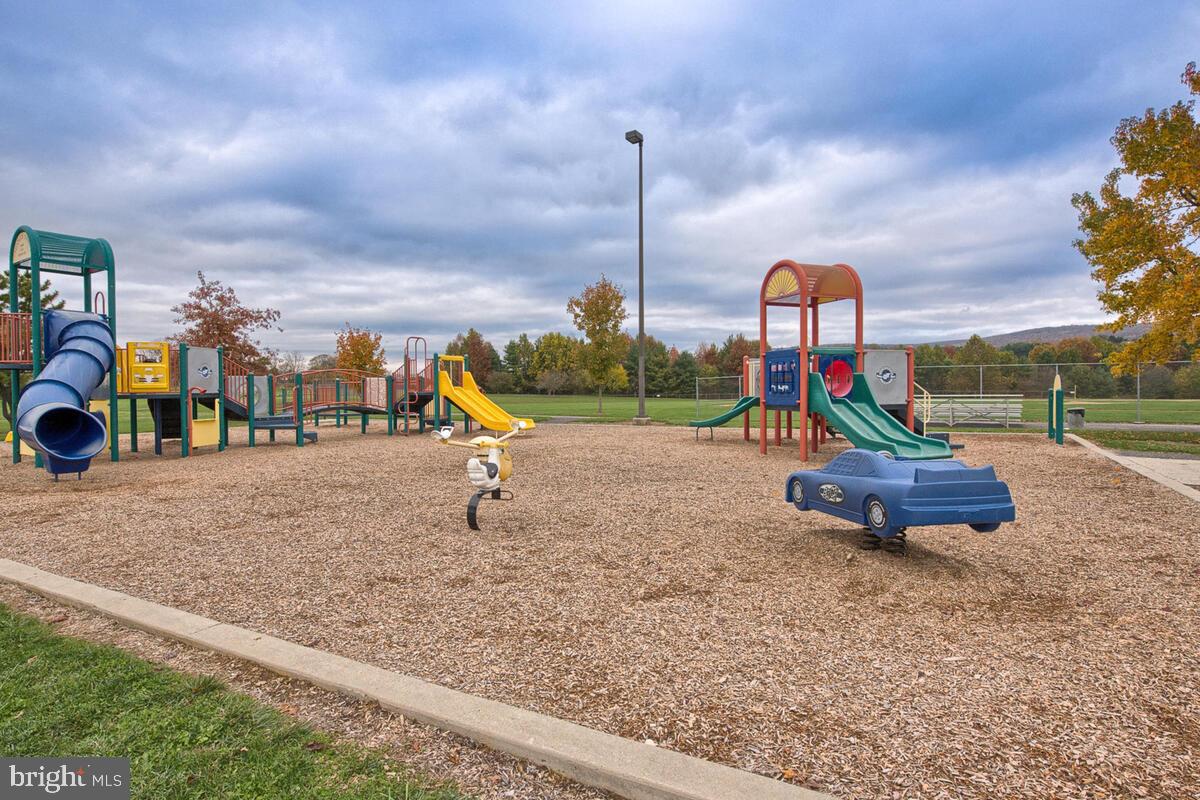 MIDDLETOWN - Residential