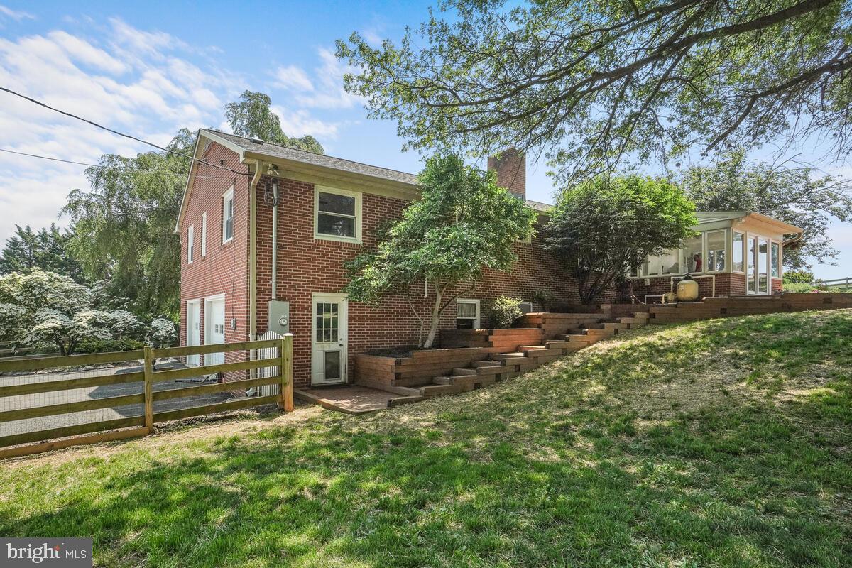 MIDDLETOWN - Residential