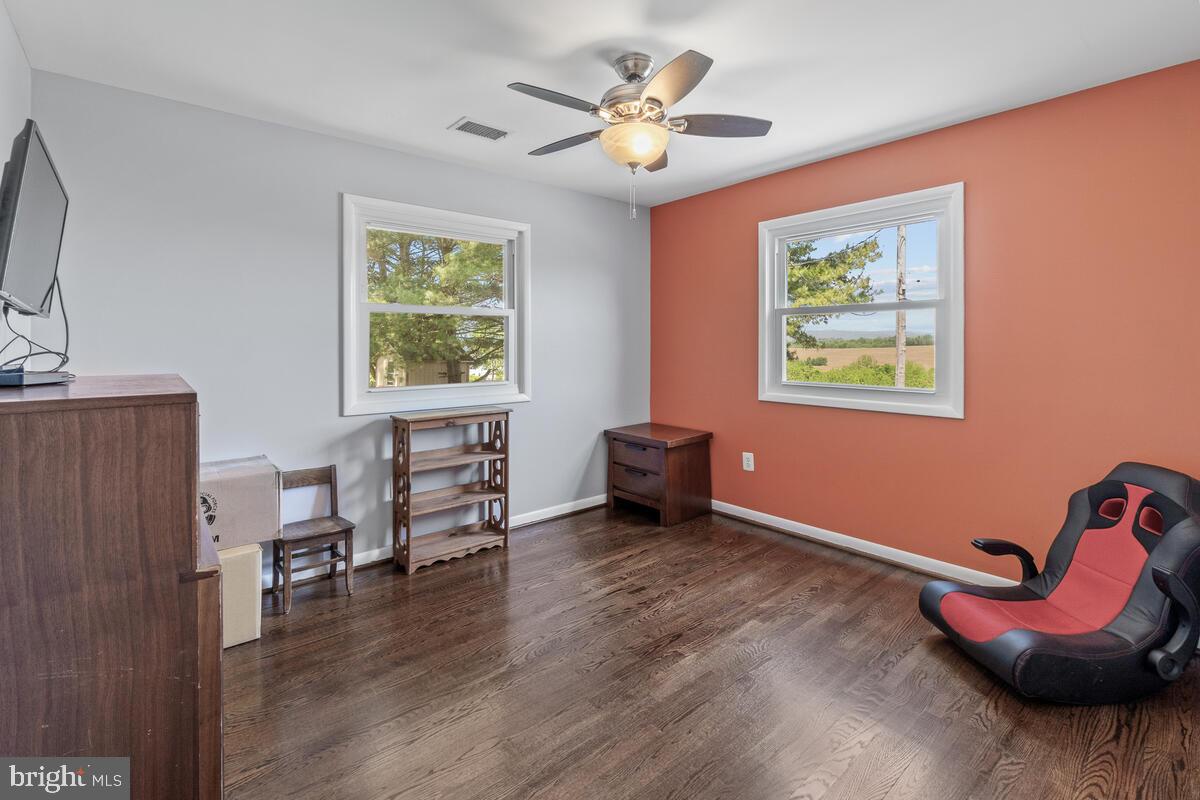 MIDDLETOWN - Residential