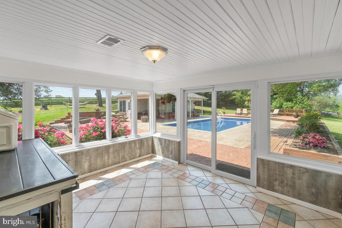 MIDDLETOWN - Residential