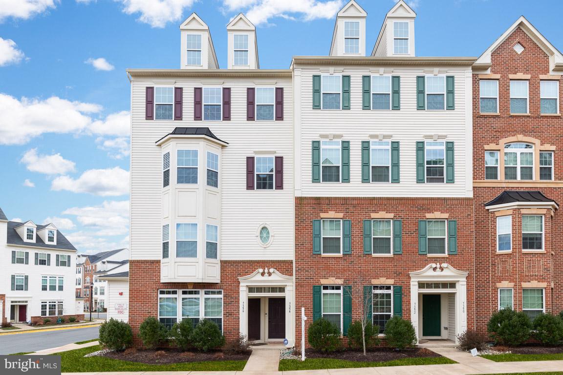 SOMERSET CONDO - Residential