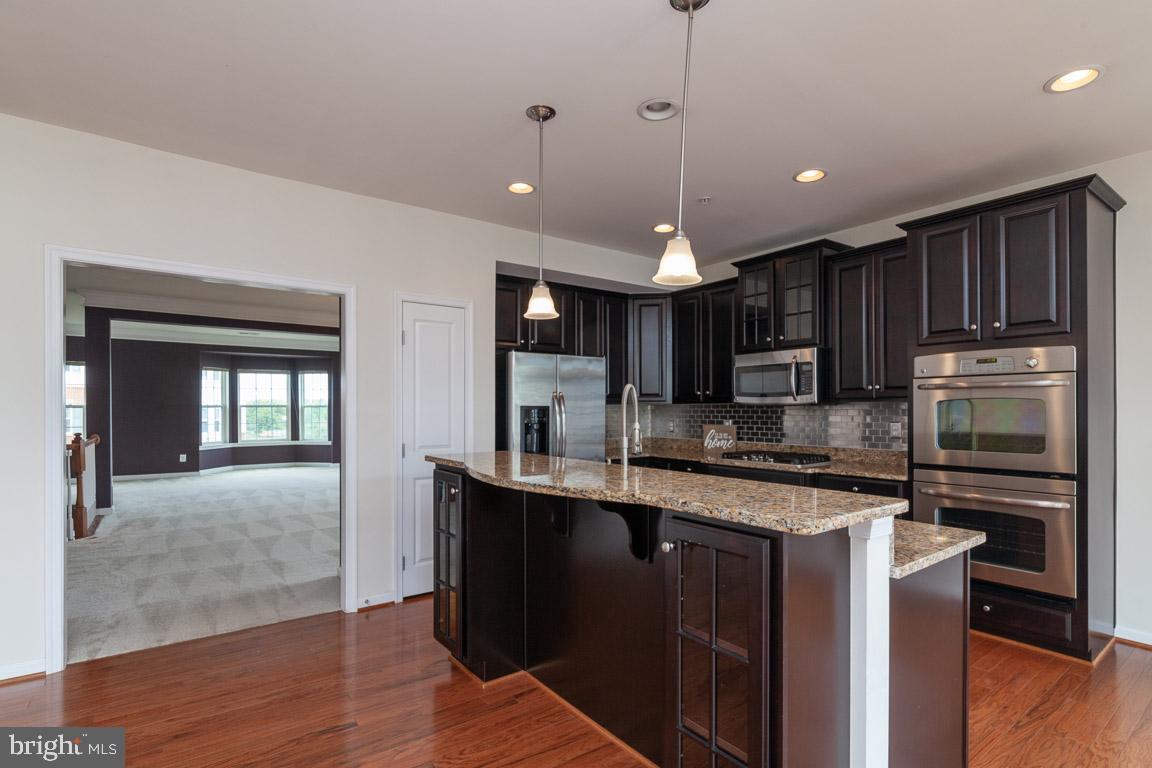 SOMERSET CONDO - Residential