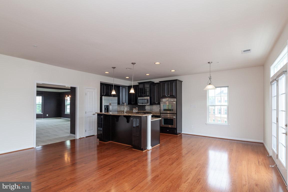 SOMERSET CONDO - Residential