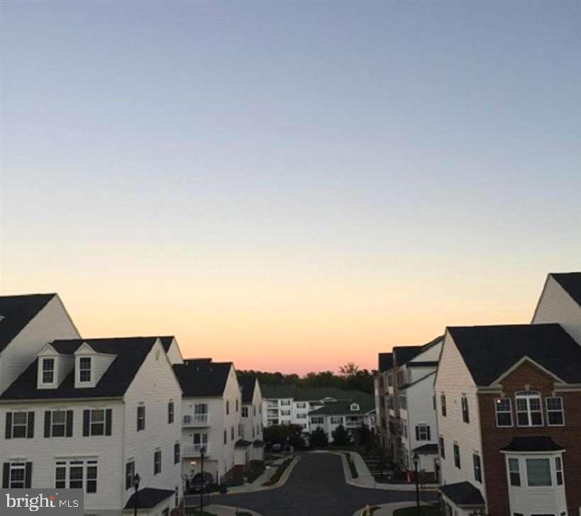 SOMERSET CONDO - Residential