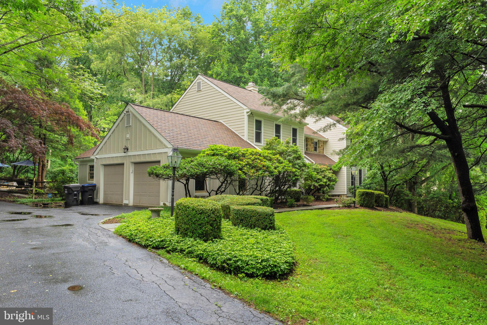 1067 HEARTSEASE DRIVE