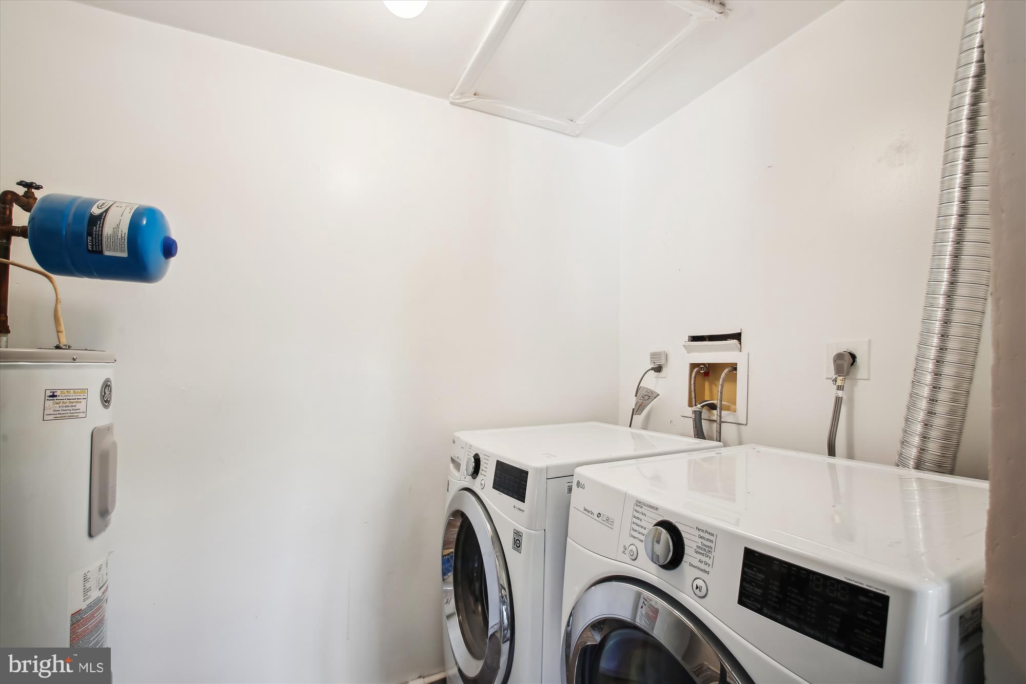 CHESTERFIELD GARDEN CONDOMINIUM - Residential