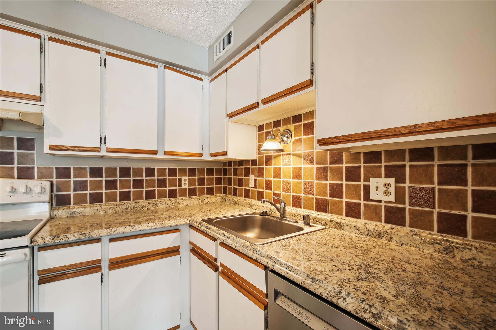 CHESTERFIELD GARDEN CONDOMINIUM - Residential